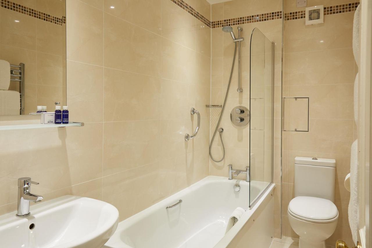 Macdonald Elmers Court Resort Lymington