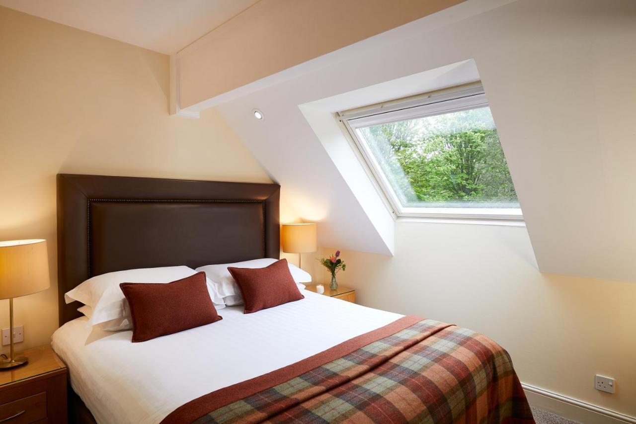 Macdonald Elmers Court Resort 4*